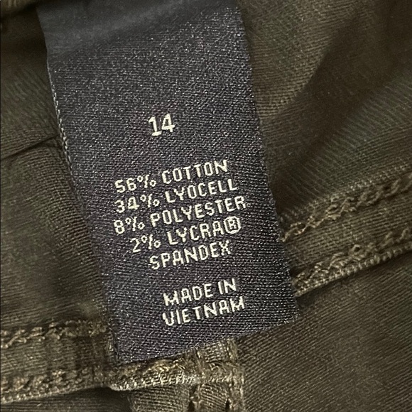 Lane Bryant Mid Rise Supper Stretch Olive Green Jean 14 NWT - Picture 11 of 15